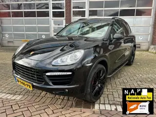 Porsche CAYENNE 3.0D GTS PANO_SPORTCHR_LUCHTV_21"