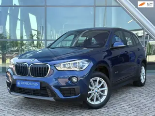 BMW X1 SDrive18i Centennial High Executive Automaat / Trekhaak / Navigatie