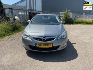 Opel Astra 1.4 Turbo Cosmo
