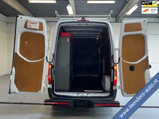 Mercedes-Benz Sprinter Automaat 211 2.2 CDI L2H2 3Persoons, Imperiaal + Trap, Kast, M-BUX, Trekhaak,