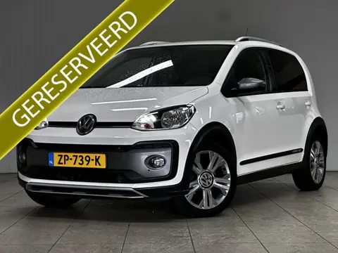 Volkswagen up! 1.0 TSI BMT cross up! 90 PK!/ 16'' LMV/ Maps + More/ Stoelverw./ Dakrails/ Airco/ Ele