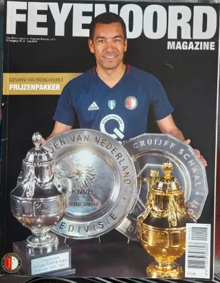 Feyenoord magazines v.a. 2,00€ - 4,00€