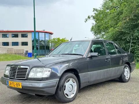 Mercedes-Benz E-klasse 220 Elegance Autom./NAP/DAK