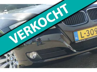 BMW 3-serie Touring 318i | Black Sapphire | Xenon/PDC V+A/NAV/LMV/Cruise/AC - Keurig!