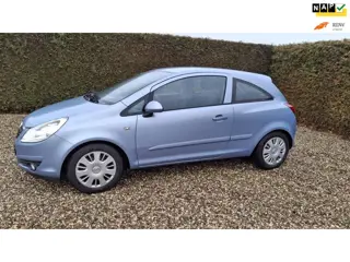 Opel Corsa 1.2-16V Enjoy airco mooie auto!