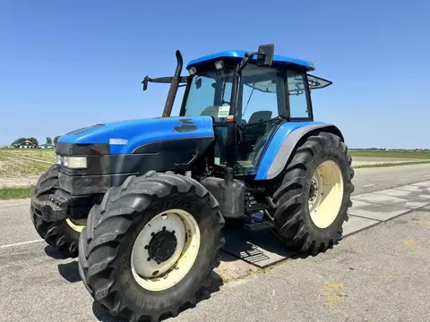 New Holland TM 140