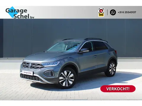 Volkswagen T-Roc 1.5 TSI Life Edition 150pk - ACC - LED - Navi - Stoelverwarming - Blind Spot - Virt