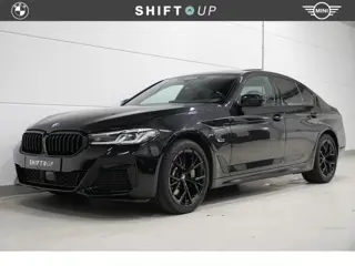 BMW 5 Serie 530e xDrive M-Sport | Schuifdak | Harman Kardon | Head Up