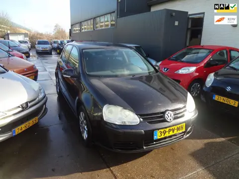 Volkswagen Golf 2.0 FSI sportline airco elek pak nap apk