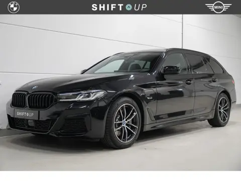 BMW 5 Serie Touring 530e M-Sport | Panoramadak | CoPilot | Head Up
