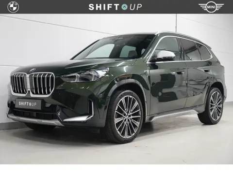 BMW X1 sDrive18i Panoramadak | Harman Kardon | Head Up | Stuurverwarming