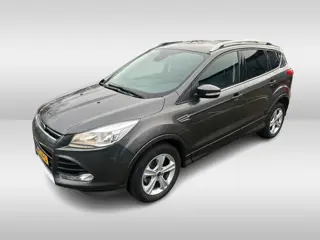 Ford Kuga 1.5 Titanium Styling Pack / NL Auto! / 1e Eign. / Trekhaak / Camera / Half leder / 18'' / 