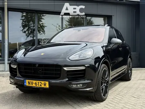 Porsche Cayenne 4.8 Turbo S Keramisch 570PK (bj 2015)