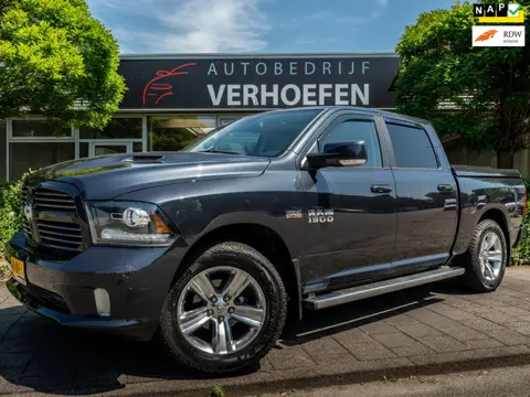 Dodge Ram 1500 5.7 V8 Quad Cab 6'4 | PANORAMA | STOELKOELING / VERWARMING | PARKEERCAMERA | TREKHAAK