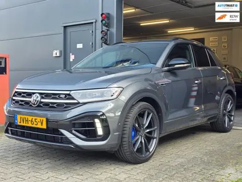 Volkswagen T-ROC 2.0 TSI 4Motion R / AKRAPOVIC !