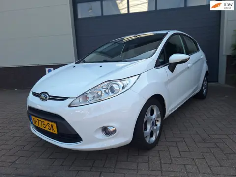 Ford Fiesta | 1.4 Titanium | Automaat | Airco | Stoelverwarming |