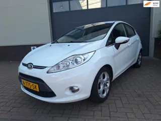 Ford Fiesta | 1.4 Titanium | Automaat | Airco | Stoelverwarming |