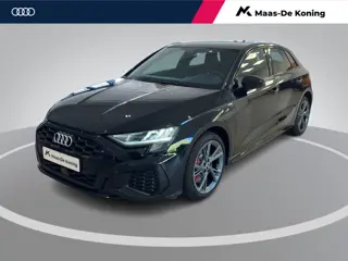 Audi A3 Sportback 45 TFSIe 180kW/245pk S Line · Apple/Android Car Play · Drive select · Leder/Stof ·