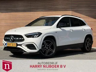 Mercedes-Benz GLA 250 e Business Solution AMG Black Optiek / Sfeerverlichting / Stoelverwarming / Ca