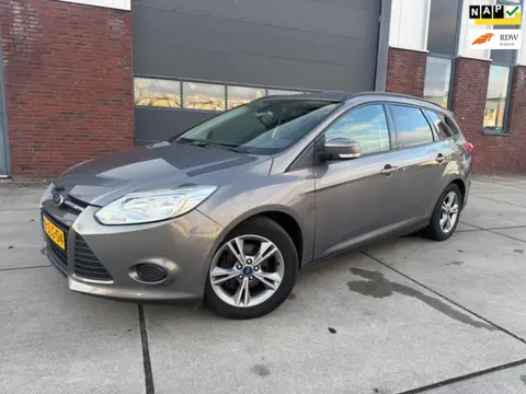 Ford Focus Wagon 1.0 EcoBoost Edition NW APK