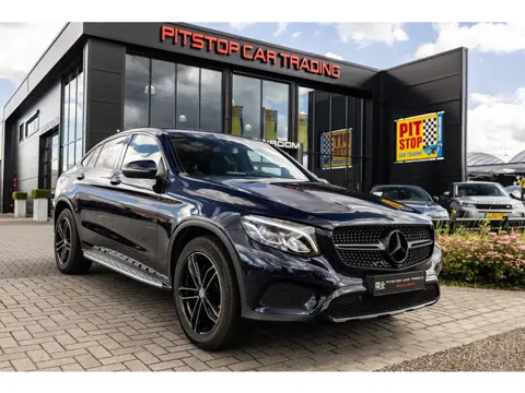 Mercedes-Benz GLC-klasse Coupé 250 4MATIC, AMG, Treeplanken, Camera, MANUFAKTUR Blauw!
