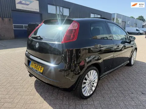 Fiat Grande Punto 1.4-16V Dynamic/Panoramadak