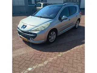 Peugeot 207 SW 1.6 VTi XS Première