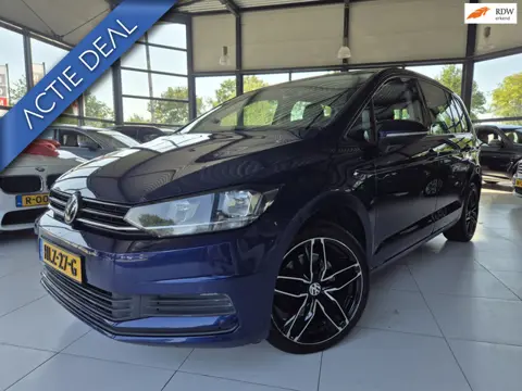 Volkswagen Touran 2.0 TDI 150PK 1e eigenaar! | 7 Persoons | Climate | Adaptieve cruise | Carplay | N