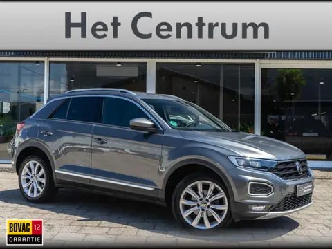Volkswagen T-Roc 1.5 TSI Sport DSG - Camera - Carplay - Stoelverwarming - Ad. Cruise Control - DAB -