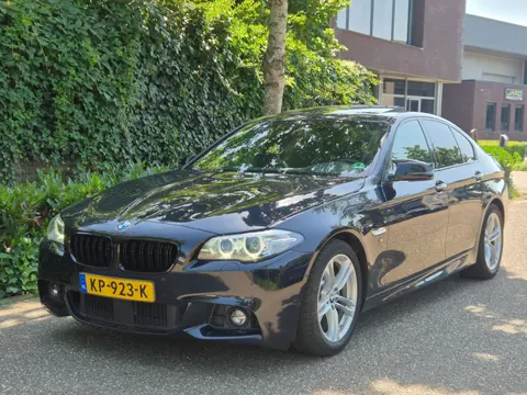 BMW 5-serie M Sport Edition High Executive Schuifdak Adaptieve Cruise Control Virtual Dash NAP 520i 
