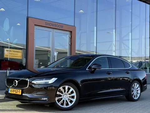 Volvo S90 2.0 T4 Momentum | Leder | Parkeersensor | ACC | Apple Carplay | Bluetooth |