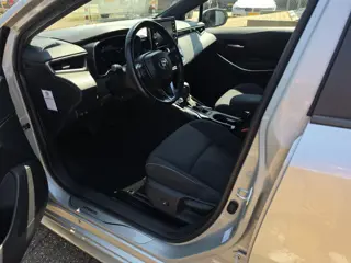 Toyota Corolla Touring Sports 1.8 Hybrid Dynamic | Dealer Onderhouden | Apple Carplay-Android Auto |