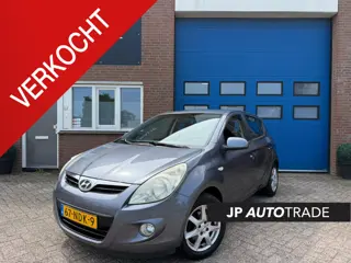 Hyundai i20 1.2i Dynamic | NAP | Airco | PDC | Trekhaak