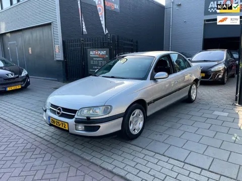 Opel Omega 2.0i-16V Sport Airco Trekhaak NAP APK