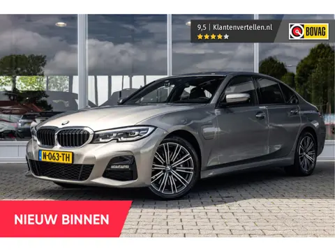 BMW 3-serie 330e High Executive M-sport | Leder | Camera