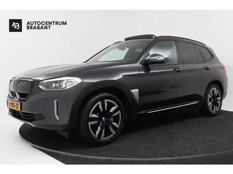 BMW IX3 Executive 80 kWh (PANORAMADAK, MEMORY SEATS, AUTOPILOT, CAMERA, 1e EIGENAAR, DEALER ONDERHOU