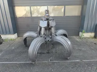 fuchs poliepgrijper 600l