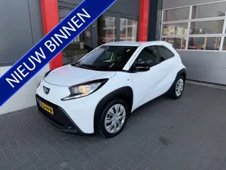Toyota Aygo X 1.0 VVT-i S-CVT Play (bj 2023, automaat)