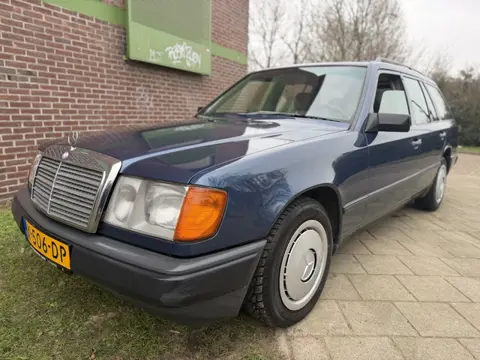 Mercedes-Benz E-Klasse 200-500 Combi 300 TD*1988*Shuif-Kanteldak