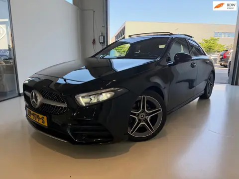 Mercedes-Benz A-klasse 200 Advantage AMG pakket Panorama Garantie Leder