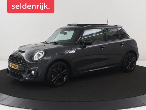 MINI Cooper S 2.0 John Cooper Works Trim | Panoramadak |  Adaptive cruise | Harman/Kardon | Leder | 