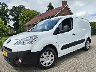 Peugeot Partner 1.6i Benzine 3-Zits met Zijdeur en Opties !
