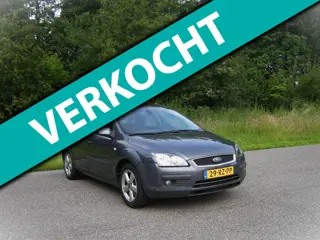 Ford Focus 1.6-16V First Edition . 5 drs . Airco . Cruiscontrol . elec ramen enz ..