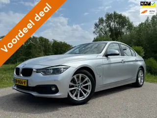 BMW 3-serie 330e Centennial High Executive Automaat / 1e Eigenaar / Schuifdak / HUD / Sport-Leder / 