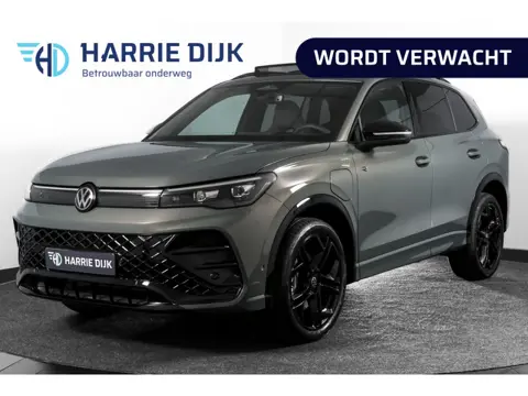 Volkswagen Tiguan 1.5 eHybrid R-Line Edition 272 PK | Black Style | 15 inch Navi | Elek. Trekhaak | 