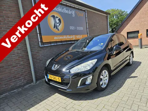 Peugeot 308 1.6 VTi Première (bj 2011)