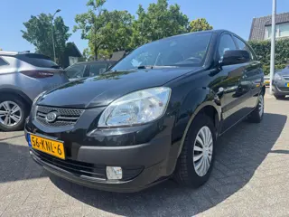 Kia Rio 1.4 Fifteen Automaat,Apk 8/4/27,Airco,Nap