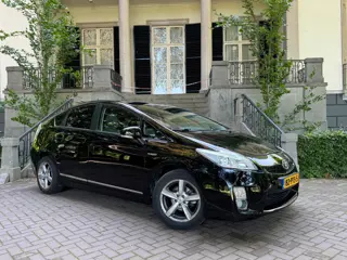 Toyota Prius 1.8 Aspiration Automaat Head-Up Display Climate Cruise Ctr Pdc Trekhaak