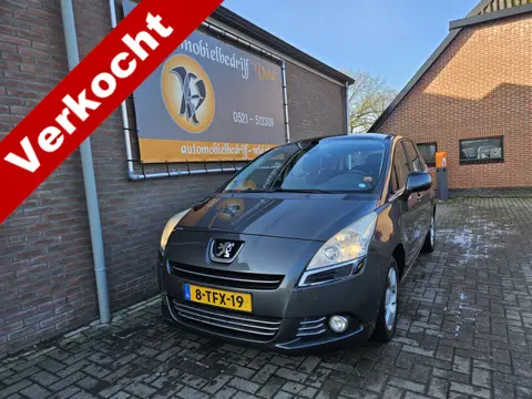 Peugeot 5008 1.6 THP Blue Lease Executive 7p. (loopt niet goed)