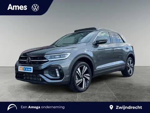 Volkswagen T-Roc 1.5 150pk TSI R-Line Edition Koplampverlichting matrix-led (IQ.LIGHT) | Panoramasch